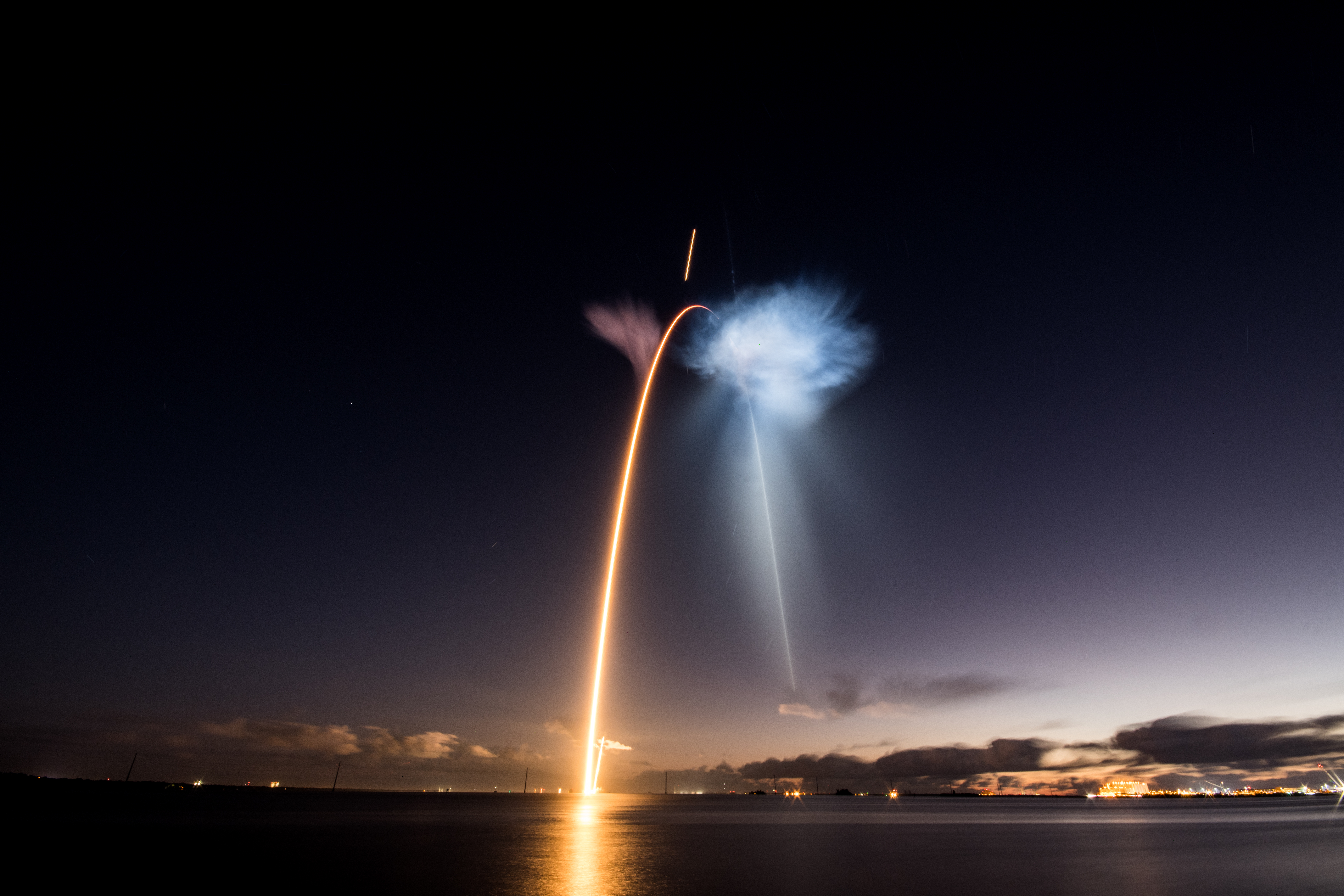 Long exposure of CRS-35 launch from Cape Canaverlal, FL.
